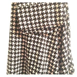 LuLaRoe AL Azure Skirt houndstooth print